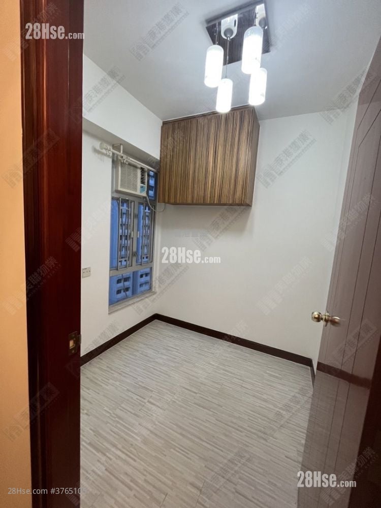 Dragon View Sell 4 Bedrooms 1,263 ft²