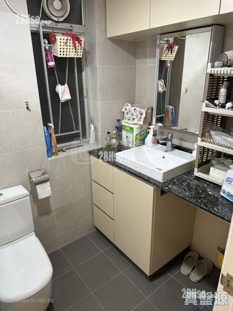 南丰新邨 售盘 3 房 , 1 浴室 516 平方尺