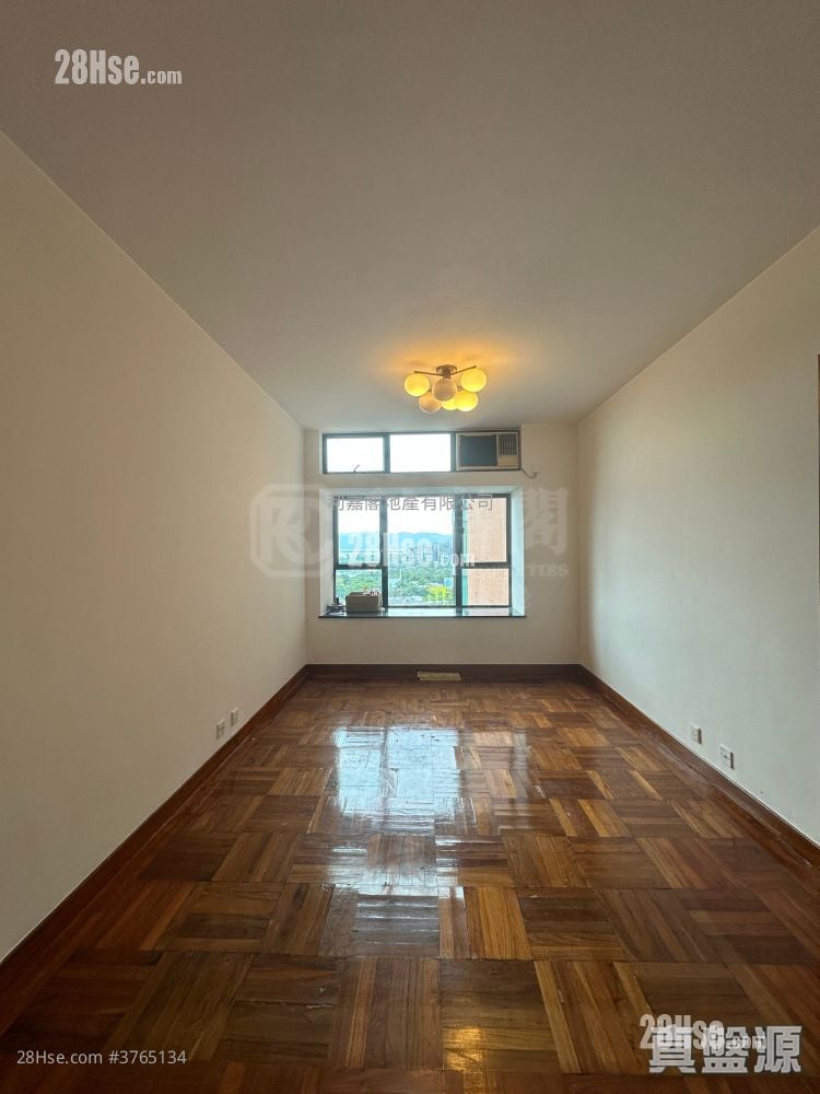 Villa Athena Sell 3 Bedrooms 727 ft²