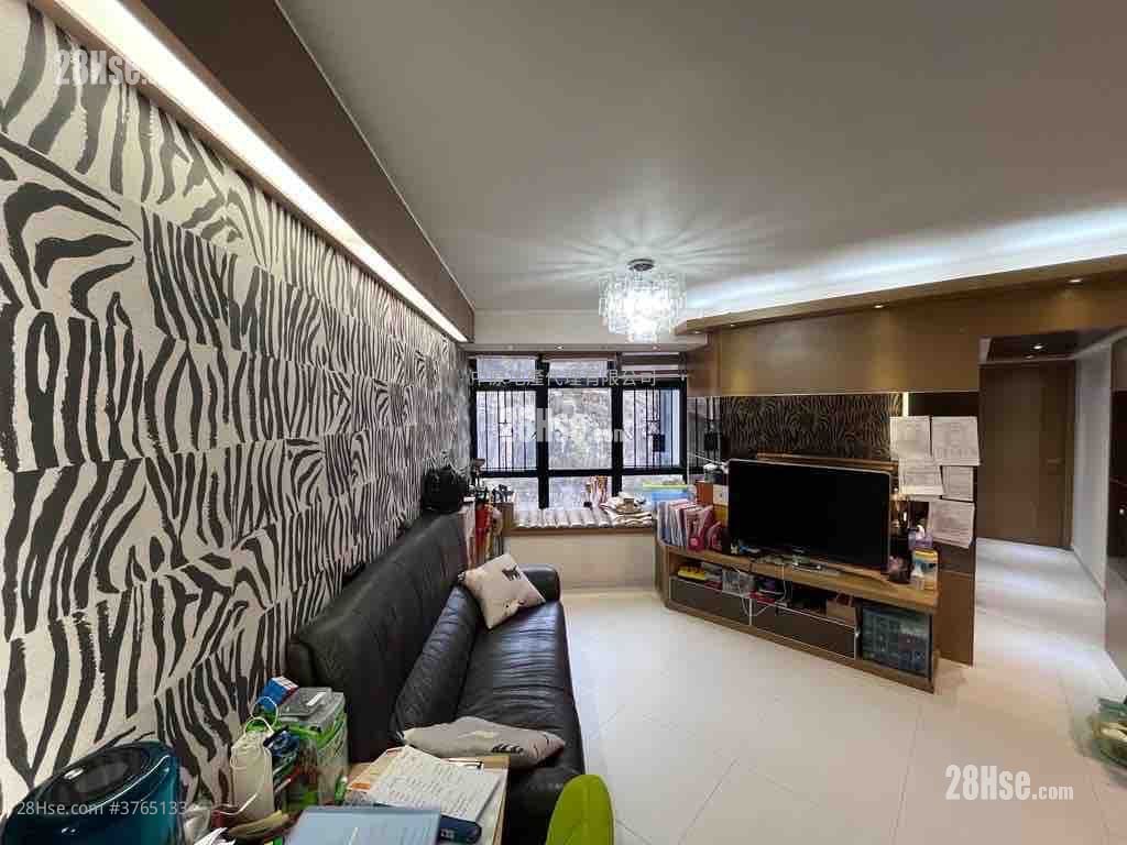 康怡花园 售盘 3 房 , 2 浴室 596 平方尺