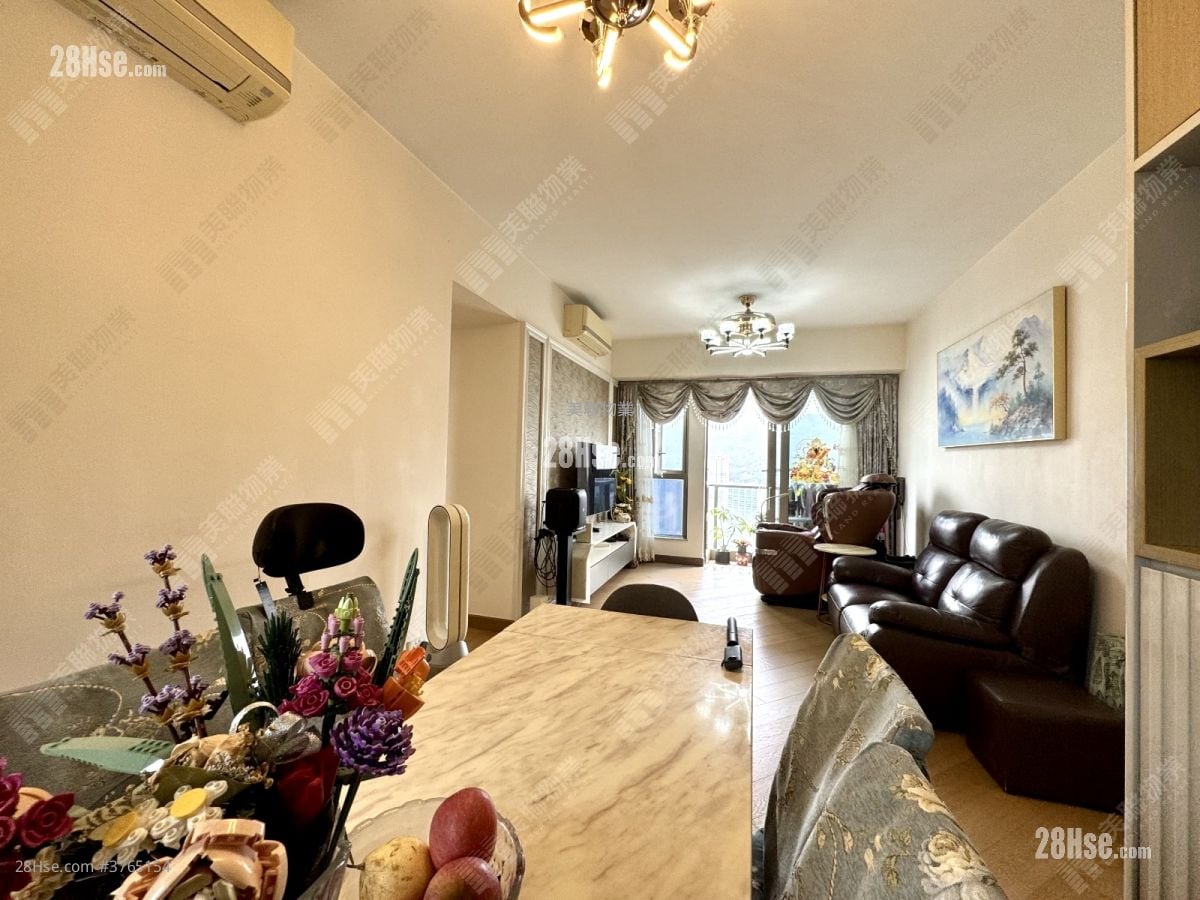 Parc City Sell 3 Bedrooms , 2 Bathrooms 838 ft²