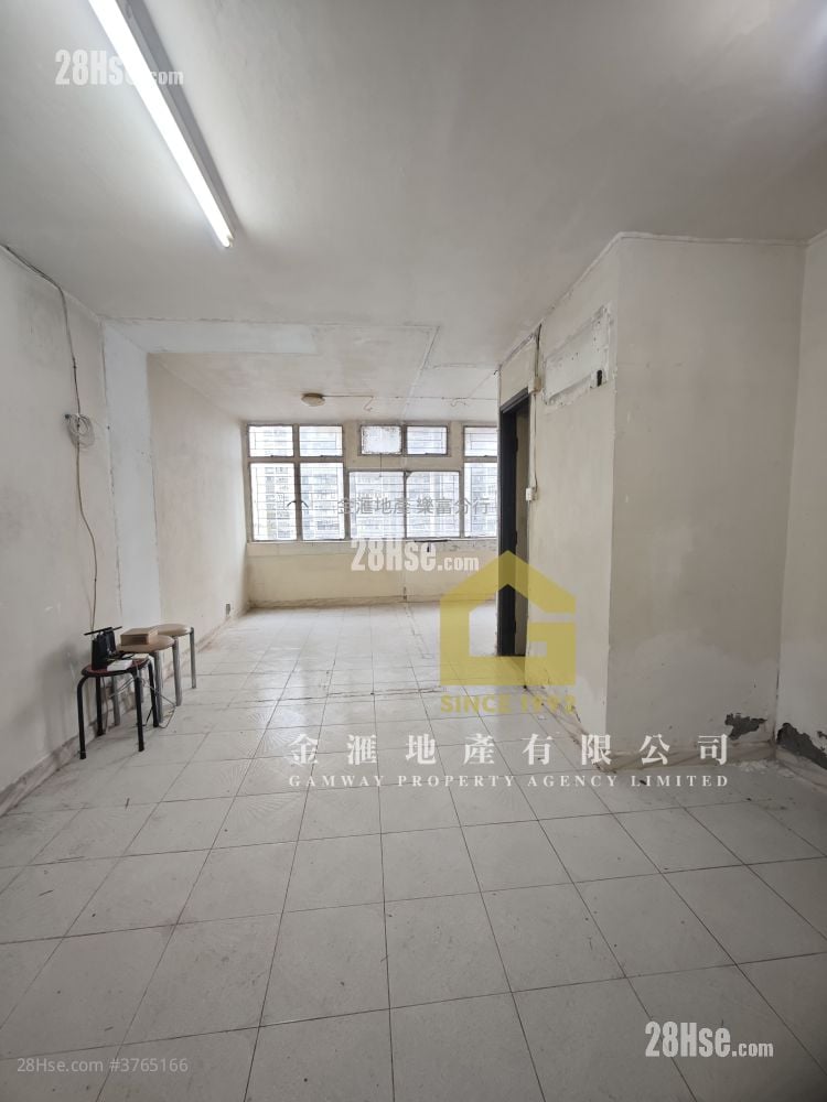 Tung Tau (Ii) Estate Sell 2 Bedrooms , 1 Bathroom 385 ft²