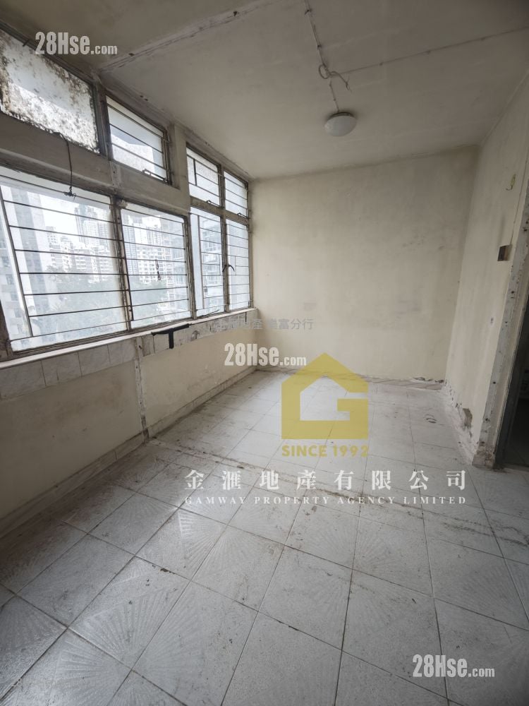 Tung Tau (Ii) Estate Sell 2 Bedrooms , 1 Bathroom 385 ft²