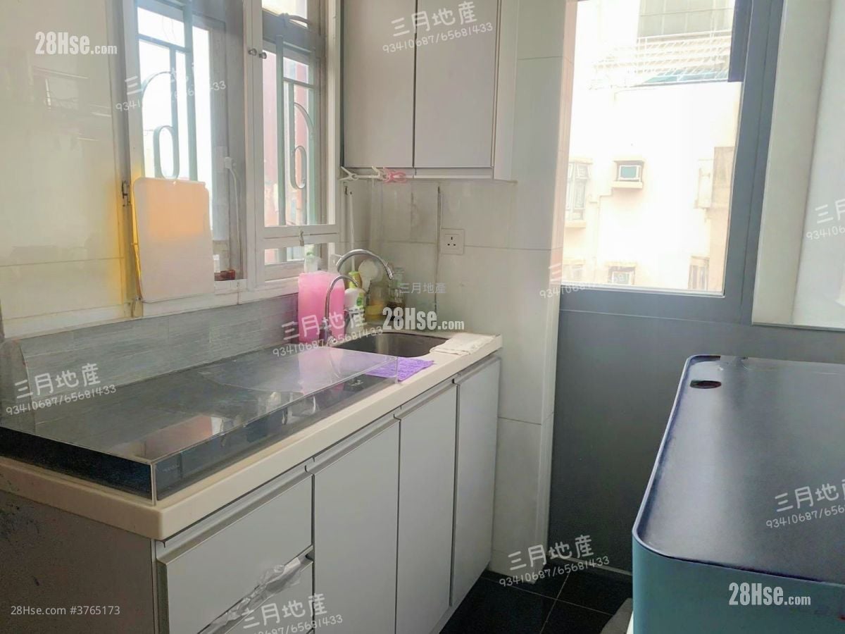 Le Mansion Sell 3 Bedrooms , 1 Bathroom 520 ft²