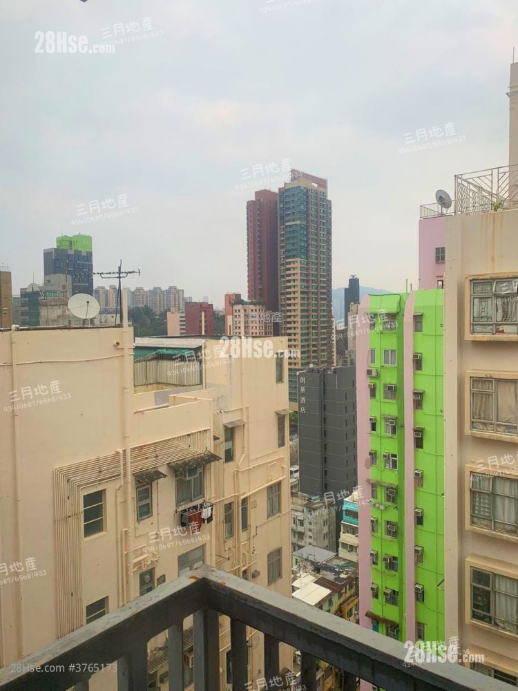 Le Mansion Sell 3 Bedrooms , 1 Bathroom 520 ft²