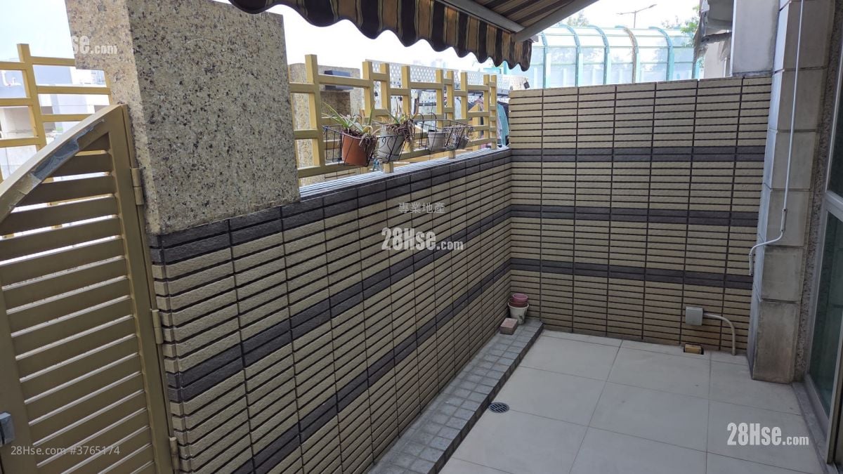 尚城 售盘 5+ 房 , 4 浴室 1,599 平方尺