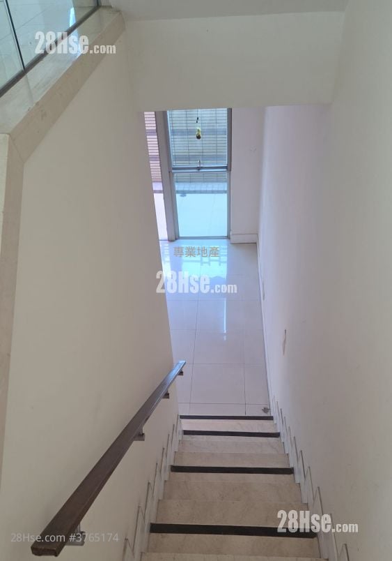 尚城 售盘 5+ 房 , 4 浴室 1,599 平方尺