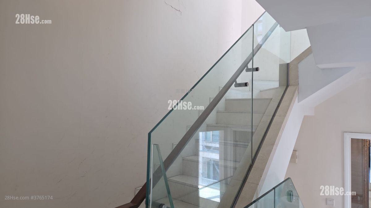 尚城 售盘 5+ 房 , 4 浴室 1,599 平方尺