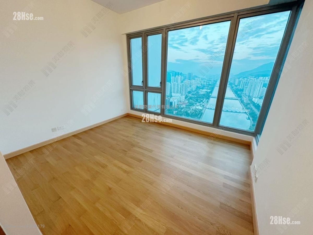 The Riverpark Sell 5+ Bedrooms 2,141 ft²