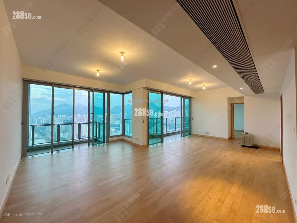 The Riverpark Sell 5+ Bedrooms 2,141 ft²