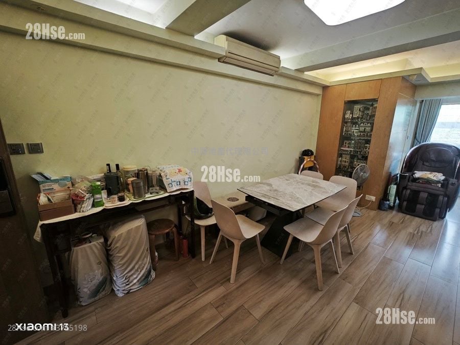 颐景居 售盘 3 房 864 平方尺