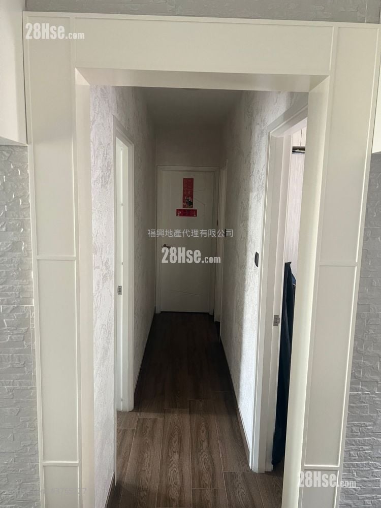 Whampoa Garden Sell 3 Bedrooms 729 ft²