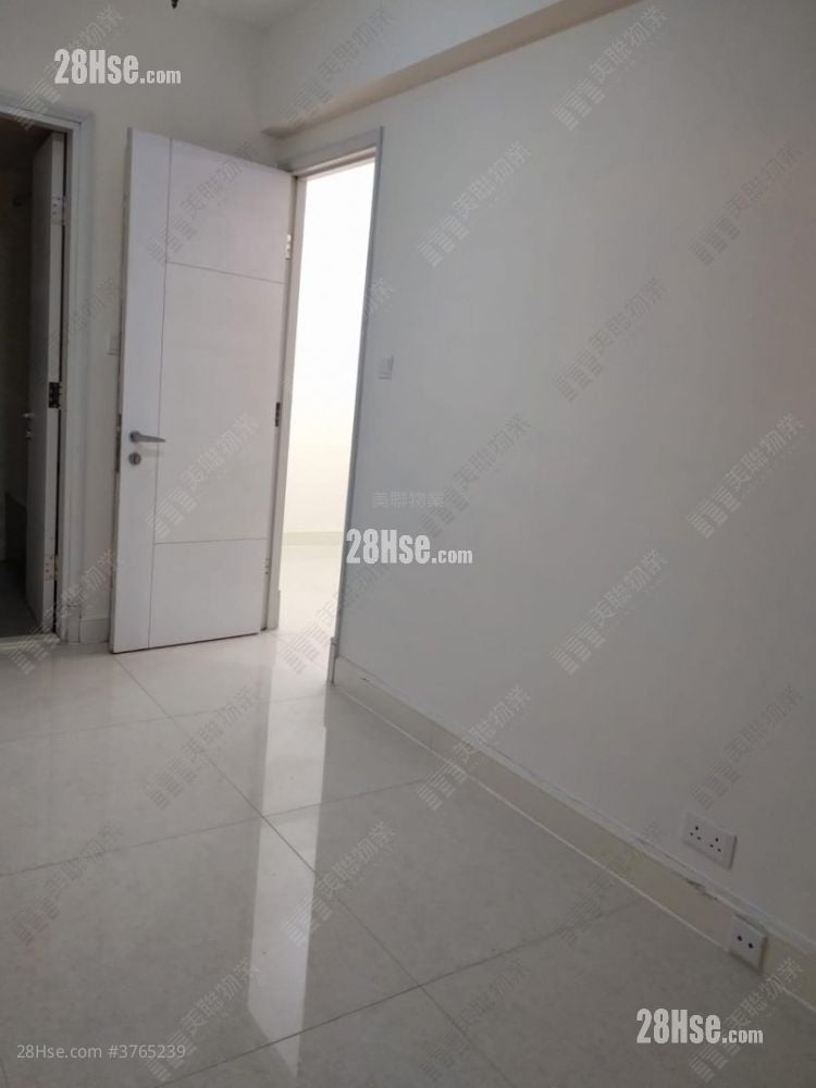 Festival City Sell 4 Bedrooms , 2 Bathrooms 688 ft²