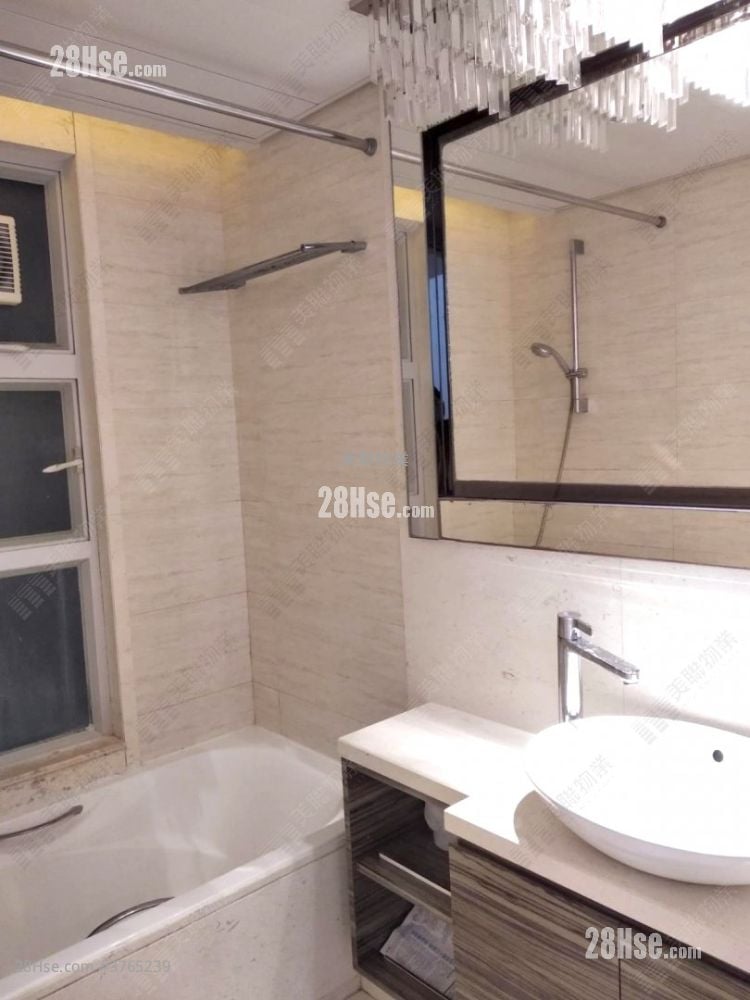 Festival City Sell 4 Bedrooms , 2 Bathrooms 688 ft²