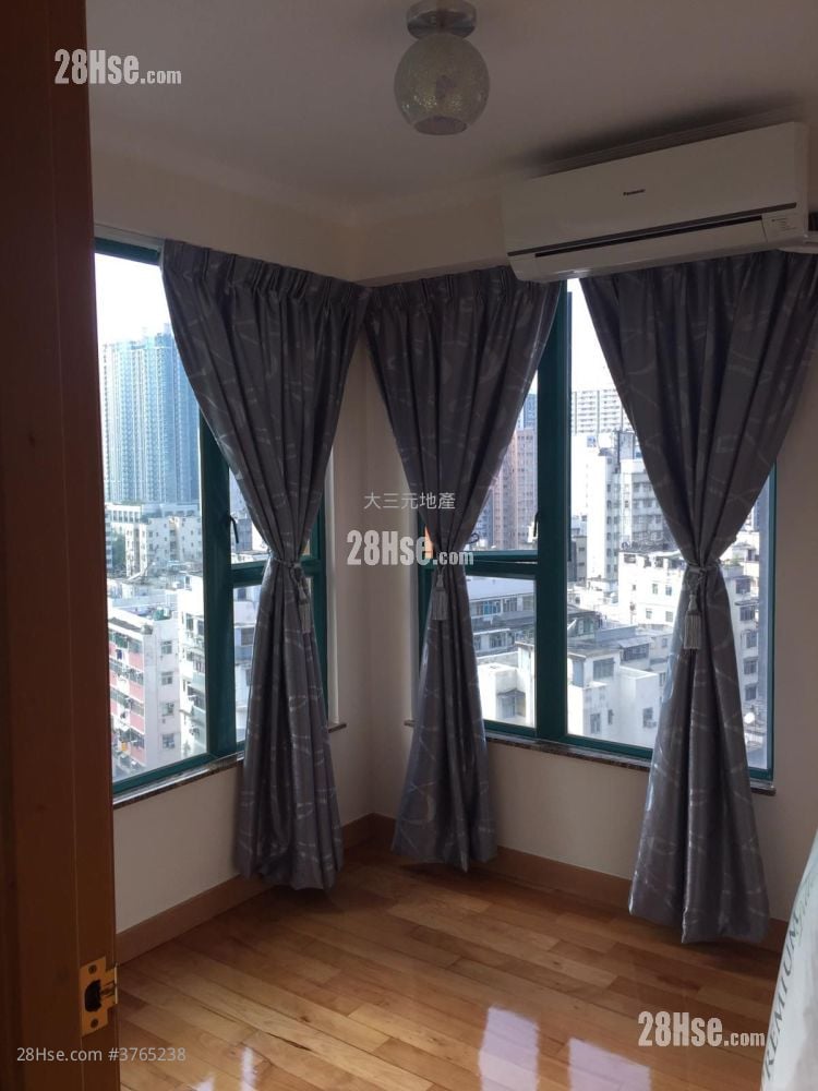 Kensington Plaza Sell 2 Bedrooms , 1 Bathroom 477 ft²