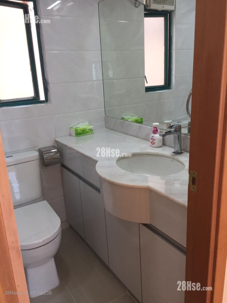 Kensington Plaza Sell 2 Bedrooms , 1 Bathroom 477 ft²