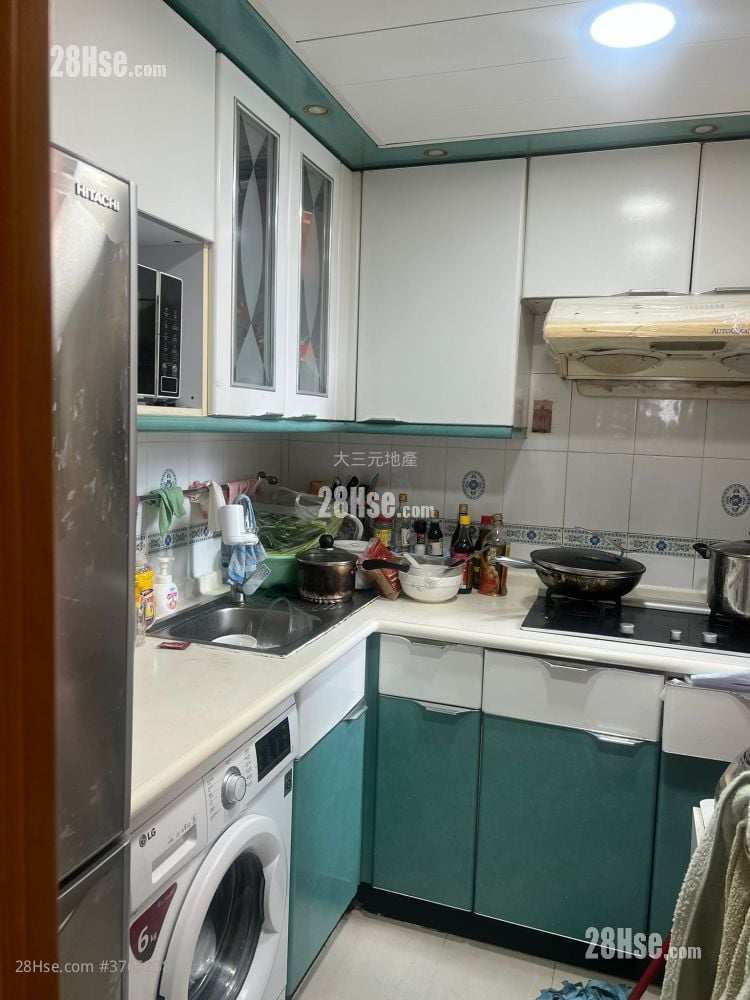 Kensington Plaza Sell 2 Bedrooms , 1 Bathroom 477 ft²