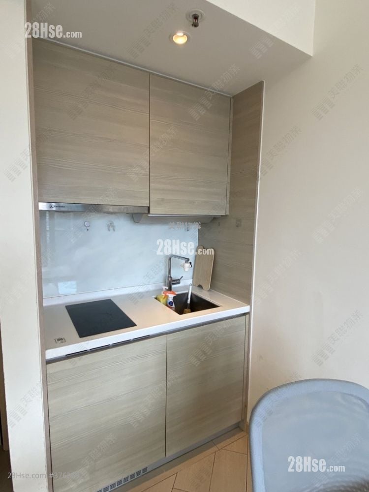 Commune Modern Sell 1 Bedroom 294 ft²