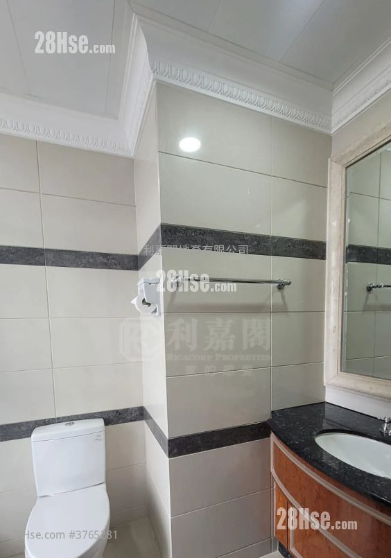 The Caldecott Sell 4 Bedrooms 1,659 ft²