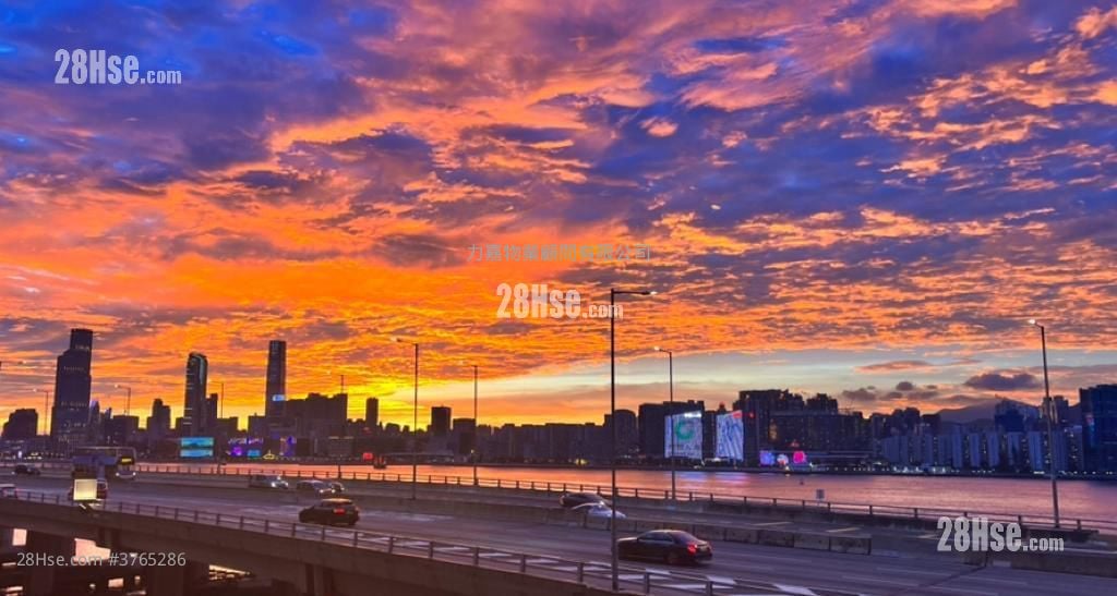 和富中心 售盘 3 房 , 2 浴室 1,308 平方尺