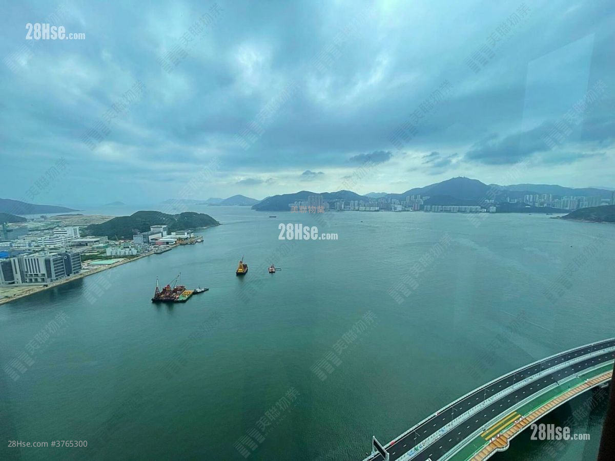 Lp10 Sell 4 Bedrooms 1,204 ft²