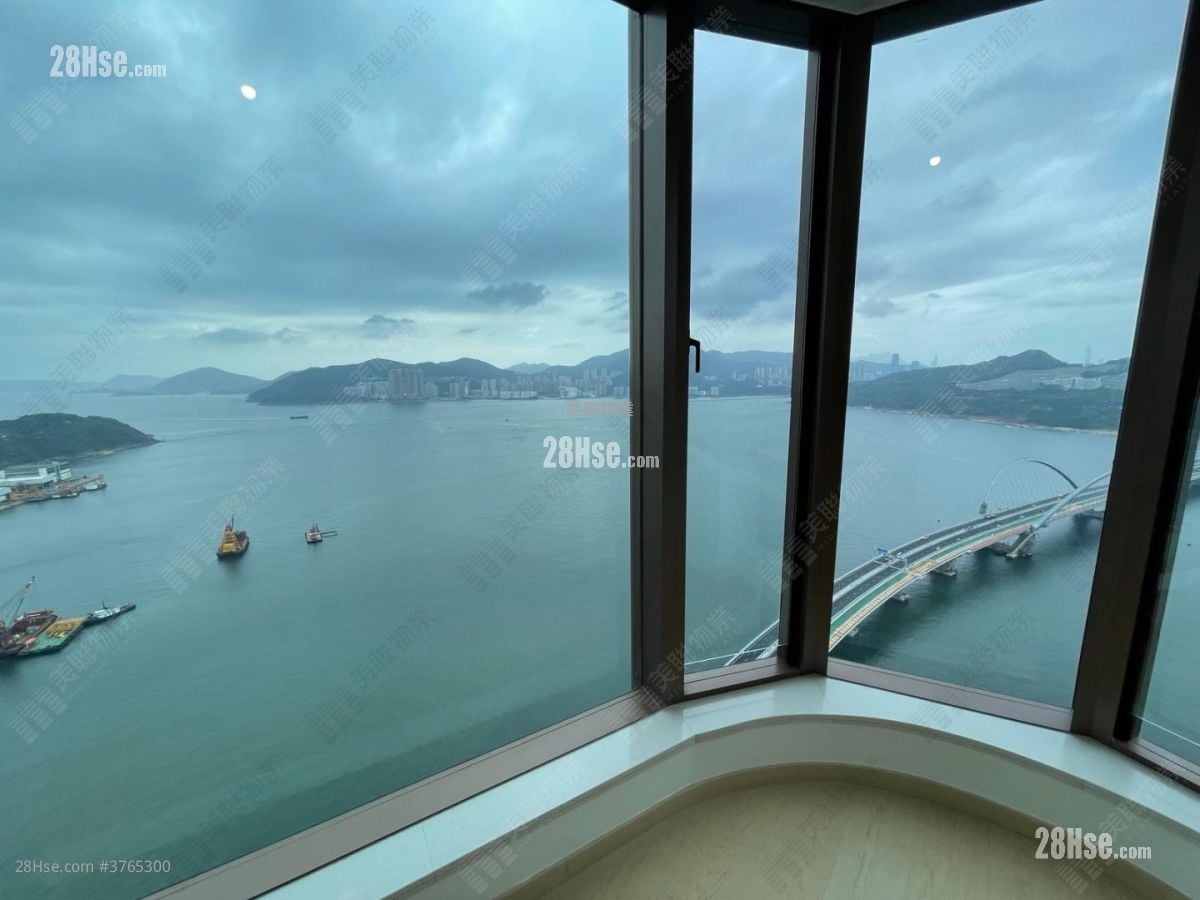 Lp10 Sell 4 Bedrooms 1,204 ft²