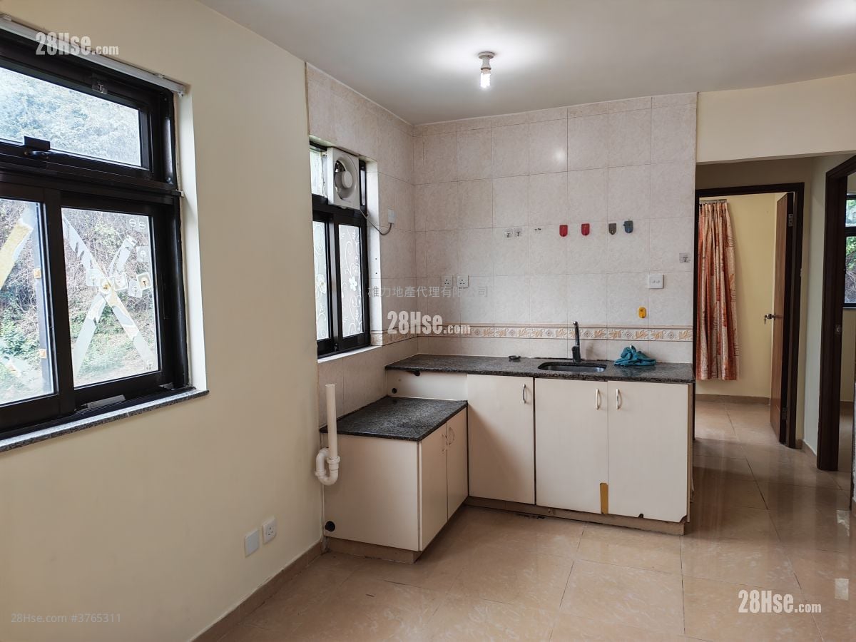 村屋 租盘 2 房 , 1 浴室 400 平方尺