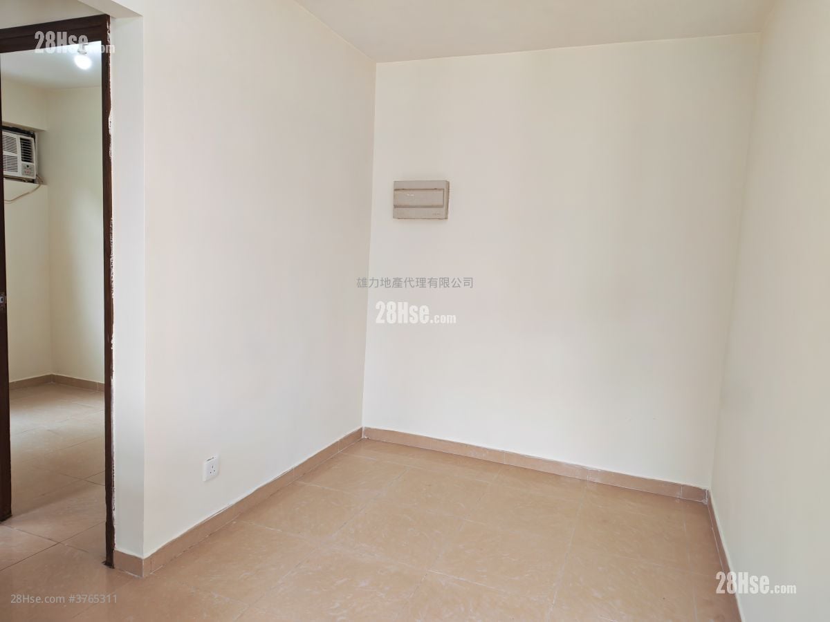 村屋 租盘 2 房 , 1 浴室 400 平方尺