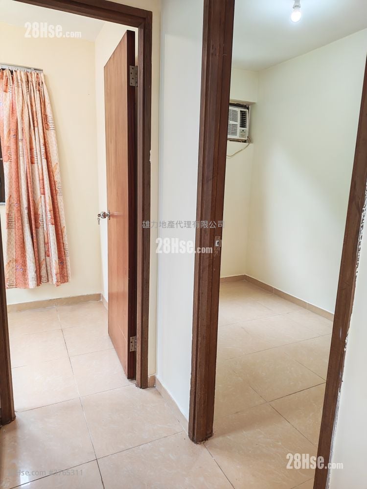 村屋 租盘 2 房 , 1 浴室 400 平方尺