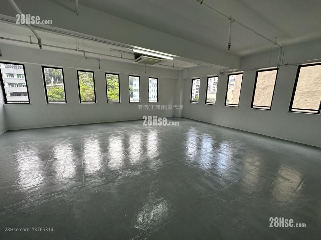 V Ga Building Rental 2 Toilets