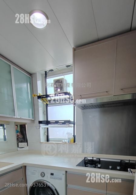 Central Park Towers Sell 2 Bedrooms , 1 Bathroom 493 ft²