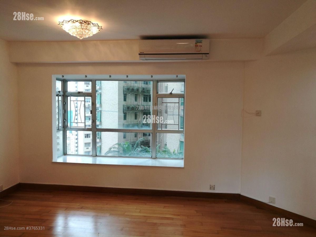 Conduit Tower Sell 3 Bedrooms 705 ft²