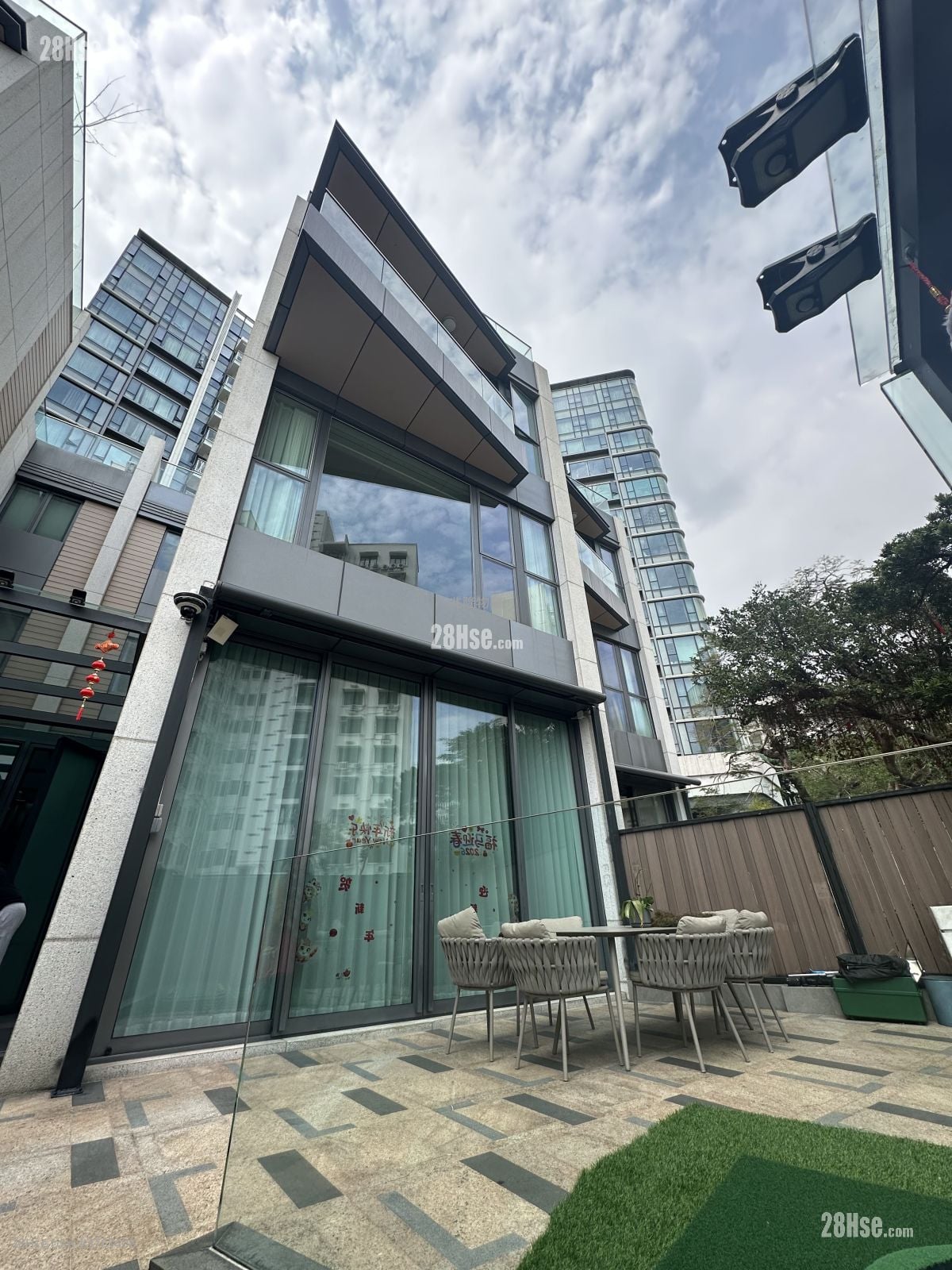 Eden Gate Sell 5+ Bedrooms , 4 Bathrooms 3,442 ft²