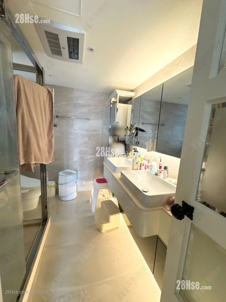 Villa Carlton Sell 2 Bedrooms 1,337 ft²