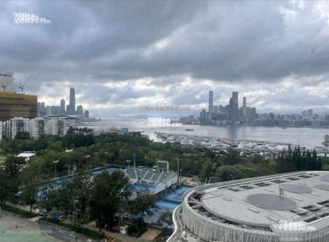 Park Towers Sell 3 Bedrooms , 2 Bathrooms 998 ft²