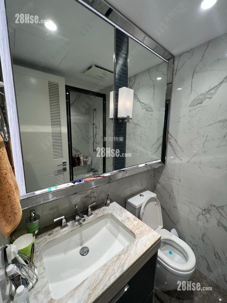 Monterey Sell 4 Bedrooms 931 ft²