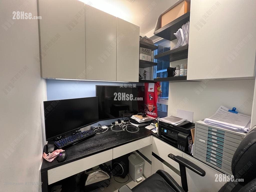 Monterey Sell 4 Bedrooms 931 ft²