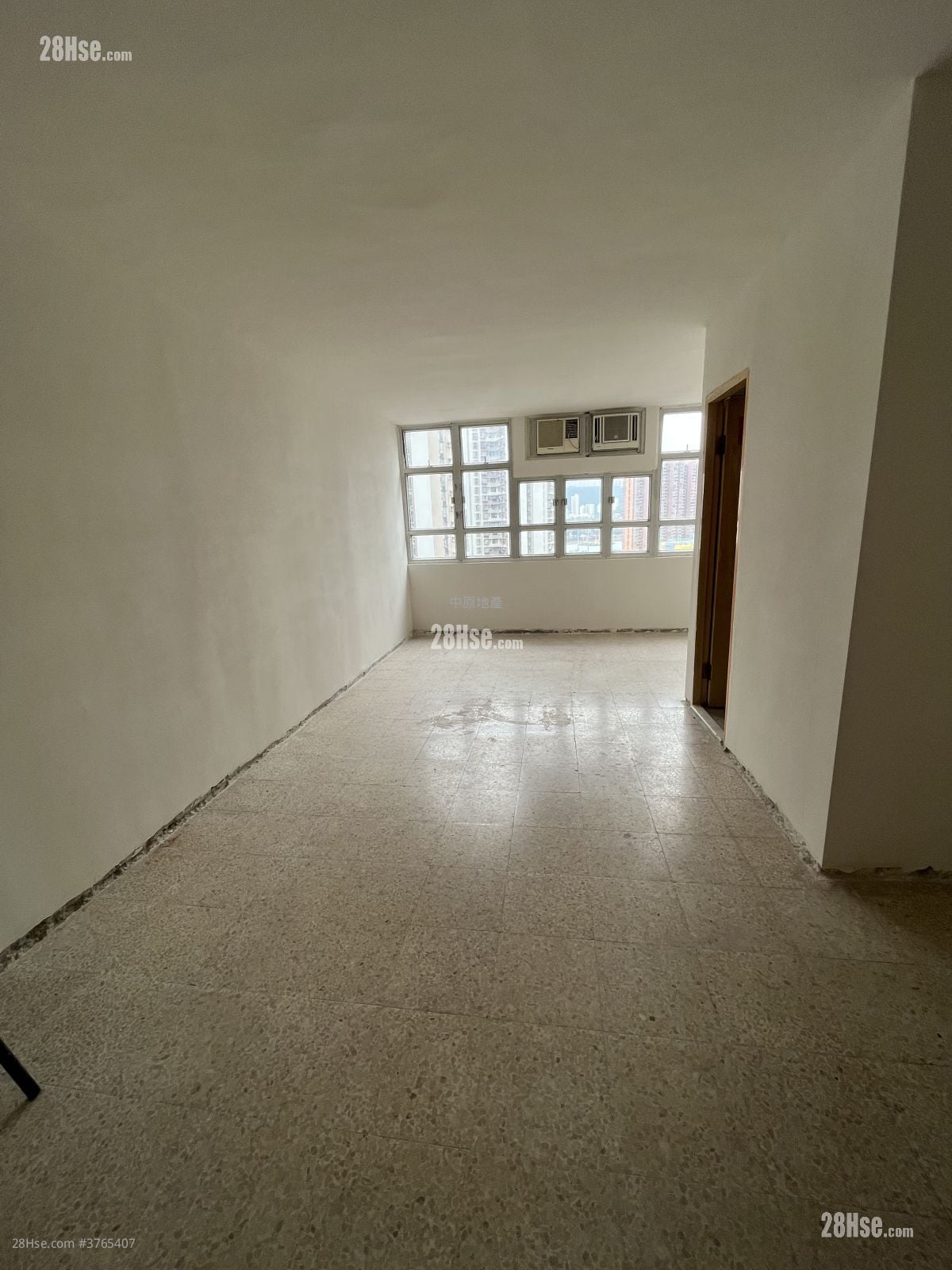 青衣邨 售盘 2 房 381 平方尺