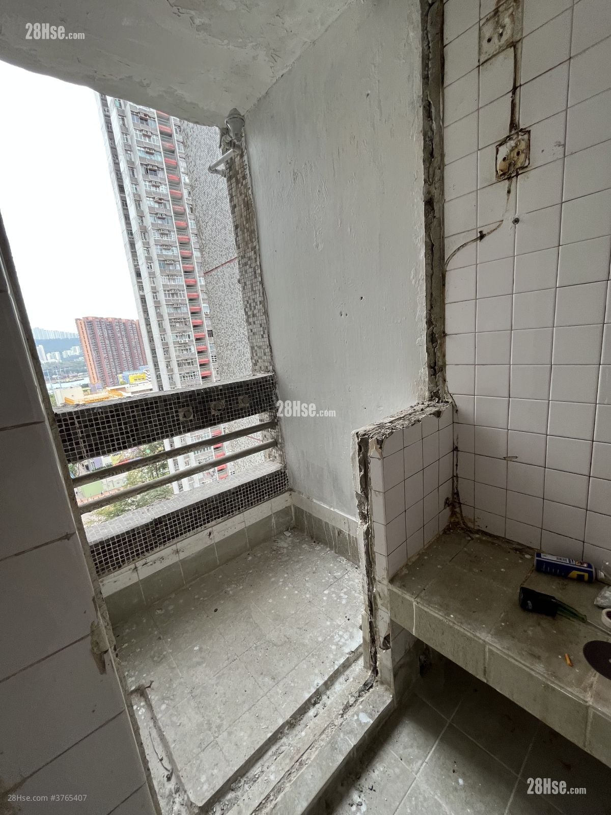 青衣邨 售盘 2 房 381 平方尺