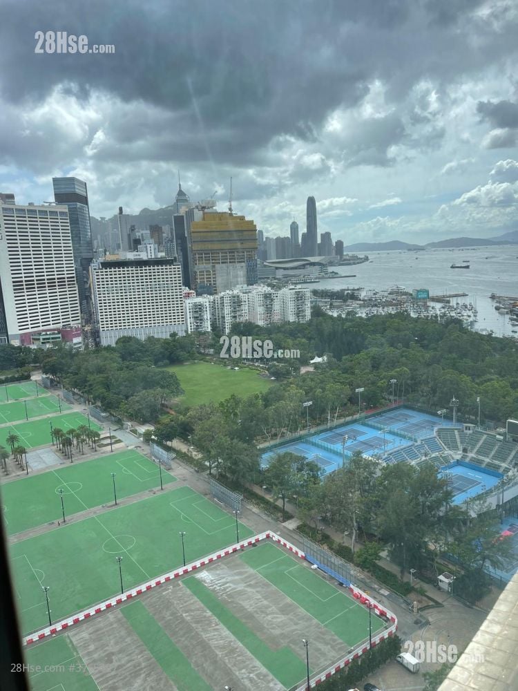 Park Towers Sell 3 Bedrooms , 2 Bathrooms 949 ft²