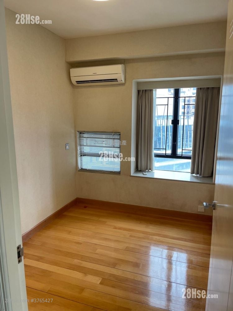 Park Towers Sell 3 Bedrooms , 2 Bathrooms 949 ft²