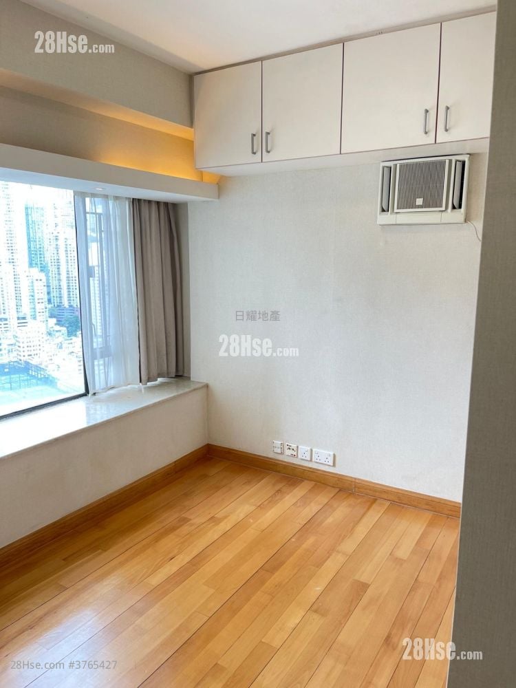 Park Towers Sell 3 Bedrooms , 2 Bathrooms 949 ft²