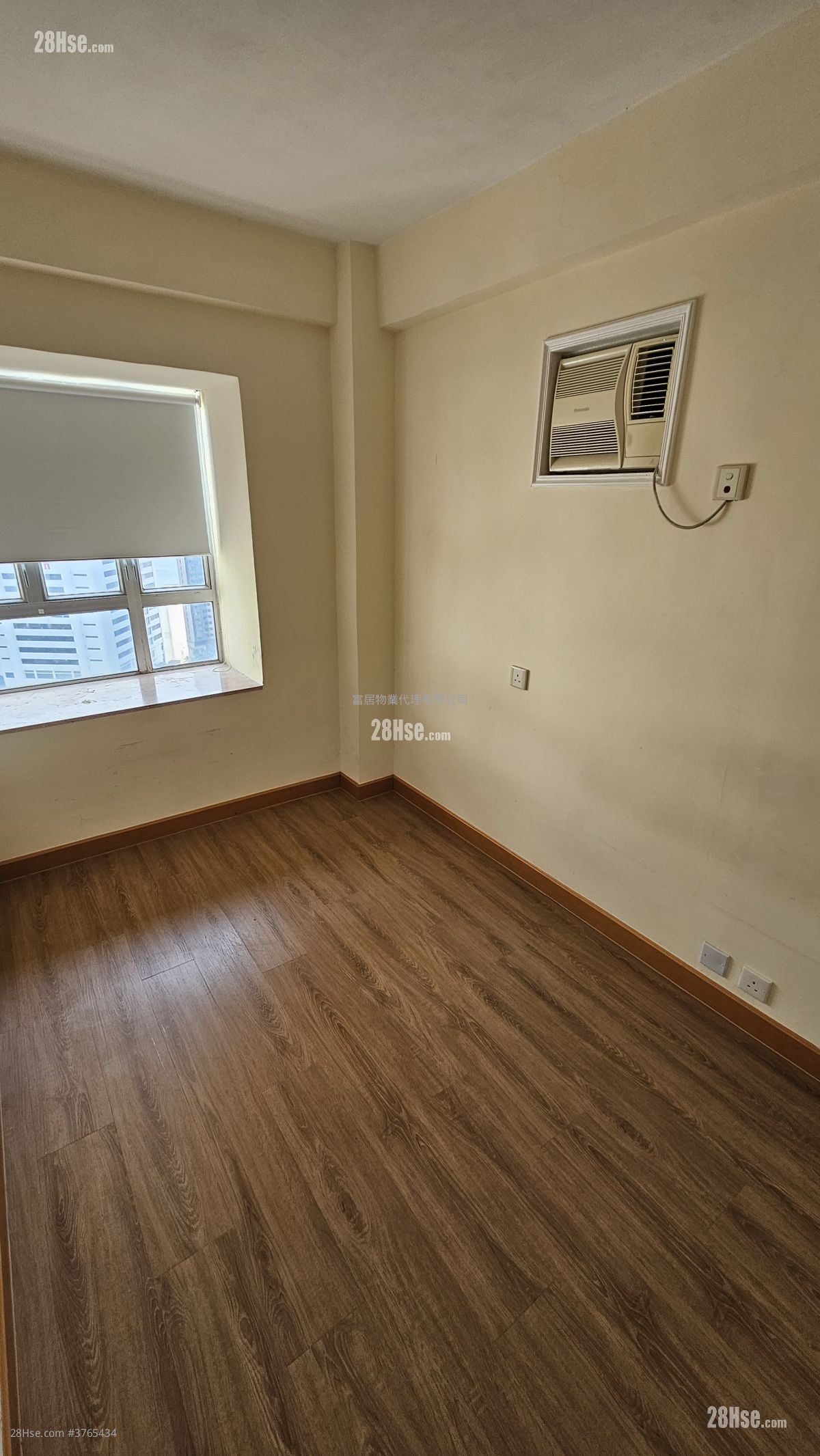 Rhine Garden Sell 3 Bedrooms , 2 Bathrooms 710 ft²