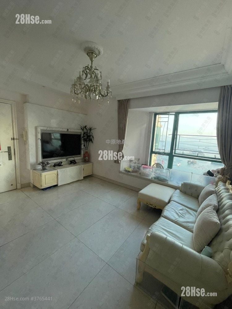 The Seacrest Sell 3 Bedrooms , 2 Bathrooms 609 ft²