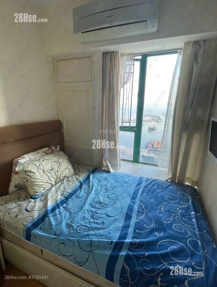 The Seacrest Sell 3 Bedrooms , 2 Bathrooms 609 ft²