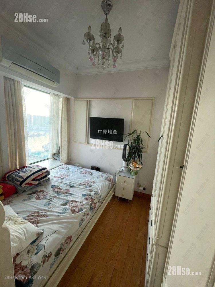 The Seacrest Sell 3 Bedrooms , 2 Bathrooms 609 ft²