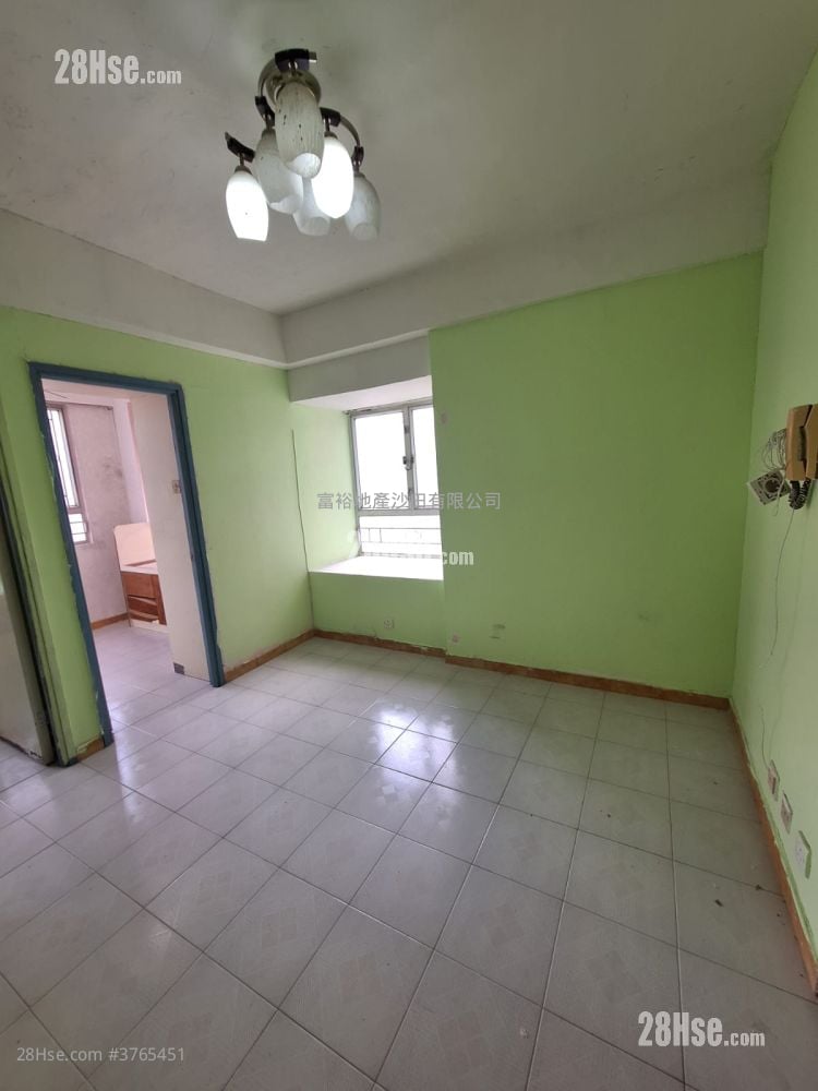 Golden Lion Garden Sell 2 Bedrooms , 1 Bathroom 285 ft²