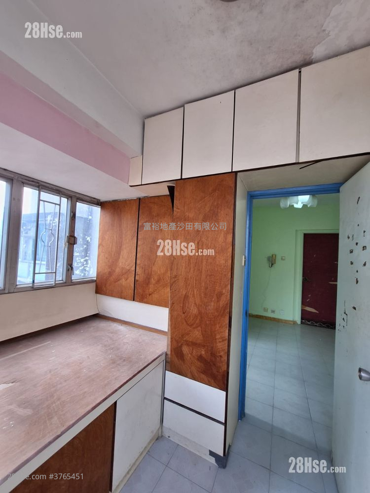 Golden Lion Garden Sell 2 Bedrooms , 1 Bathroom 285 ft²
