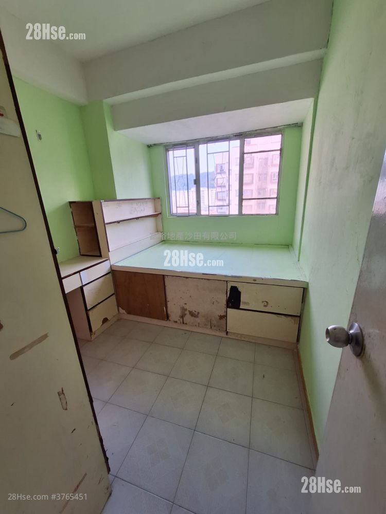 Golden Lion Garden Sell 2 Bedrooms , 1 Bathroom 285 ft²