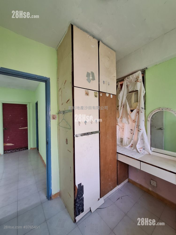 Golden Lion Garden Sell 2 Bedrooms , 1 Bathroom 285 ft²